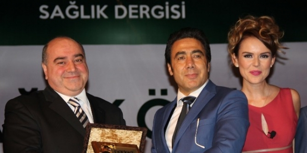 Dr. Hüseyin Mirkelam’a Teşekkür Plaketi Verildi