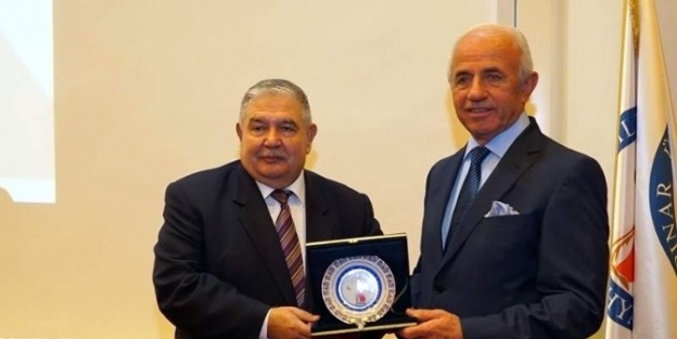 Nafi Güral’dan Gençlere, ’iş Aramayın İş Kurun’ Tavsiyesi