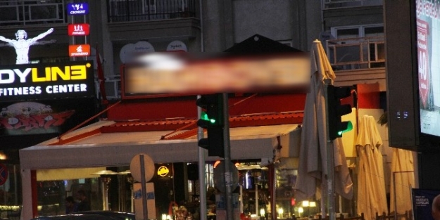 (özel Haber) Barda Silahlı Kavga Çikinca Eğlenmeye Gelenler Kaçtı