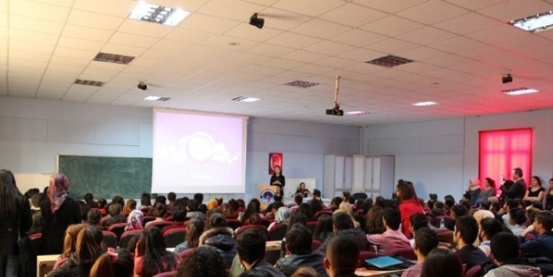 Şaphane Meslek Yüksekokulu Öğrencilerine ‘kariyer Tüyoları’