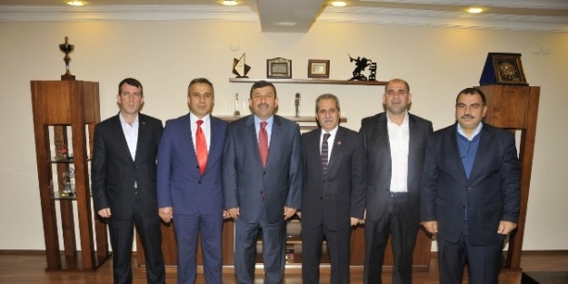 Başkan Karabacak Dernekleri Ağırladı
