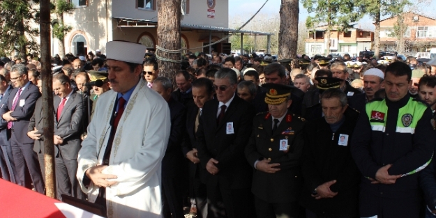 Şehit polise hüzünlü veda