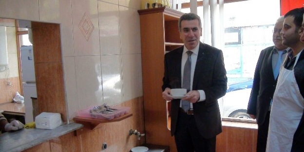 Kaymakam Sezgin "çorba Çesmesi"nde