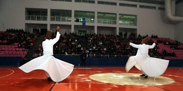 ‘ruha Üfleyiş’ İle Mevlana Anıldı