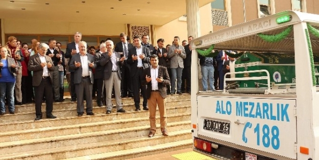 Belediye Çalişani Trafik Kazasında Hayatını Kaybeti