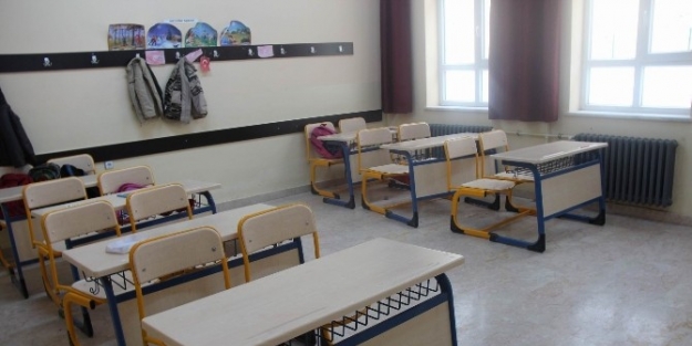 Sivas İl Özel İdaresi’nin İlçelerdeki Çalişmalari Sürüyor