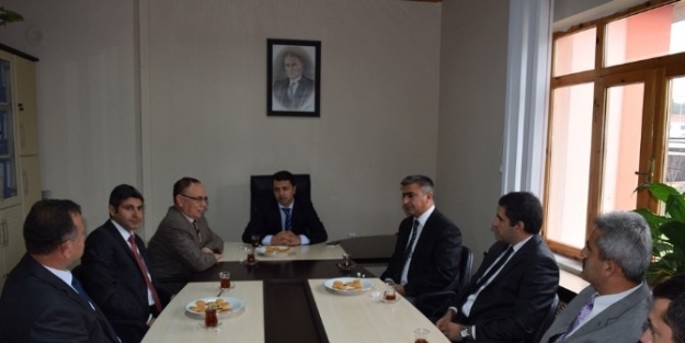 Yeni Atanan Okul Müdürleri Kaymakam Bedir’i Ziyaret Etti