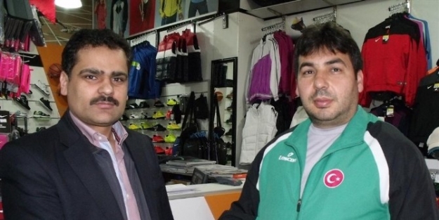 Alaşehir’deki Milli Sporculara Destek