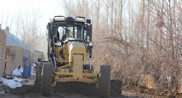 Başkale Belediyesi Yol Stabilize Çalişmalarina Başladı