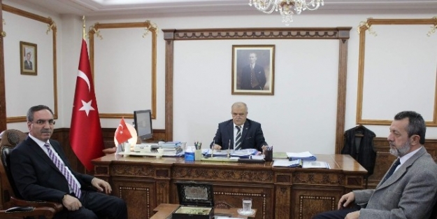 7 Yıldır Açılamayan Tıp Fakültesi İçin Vali Girişimde Bulundu