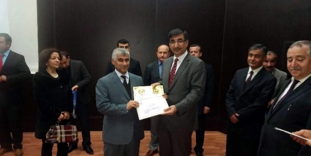 Beslenme Dostu Yöneticilere Sertifika