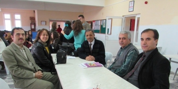 Liseli Gençlerin Üniversite Ziyareti