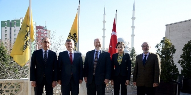 Abd’li Müşteşar Turner’den Akyürek’e Ziyaret