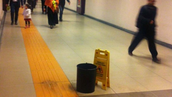 Metrodaki su sızıntısına kovalı önlem