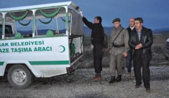 Öz ağabeyi parçalara ayırıp gömdü