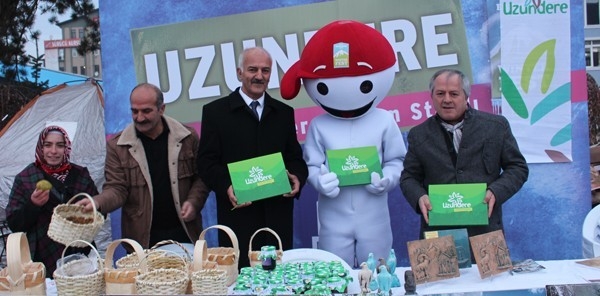 Uzundere Standına Yoğun İlgi