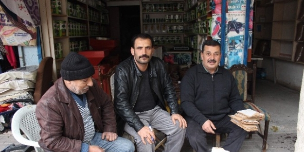 Kilisli Esnaf Ateş Yakarak Isiniyor