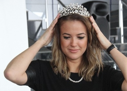 Ünlü Sunucu Simge Fıstıkoğlu’na, Sürpriz Doğum Günü Kutlaması