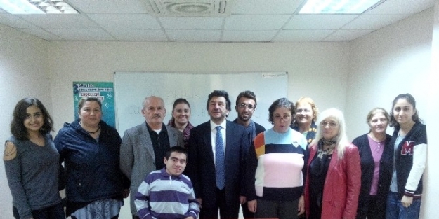 Engelli "haklarını" Öğrendiler