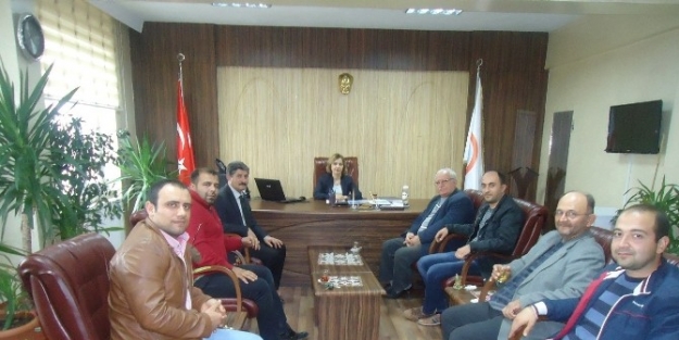 Kadıoğlu, Veteriner Hekimler İle Bir Araya Geldi