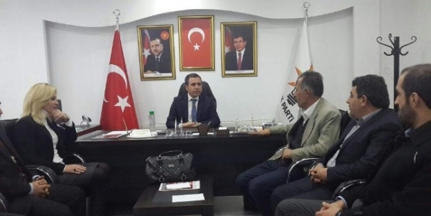 İş Kadını Uçar,  Ak Parti Kahta Ve Samsat İlçe Teşkilatını Ziyaret Etti