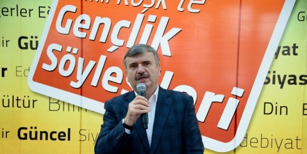 Konya’da Camlı Köşk’te Gençlik Söyleşileri Devam Ediyor