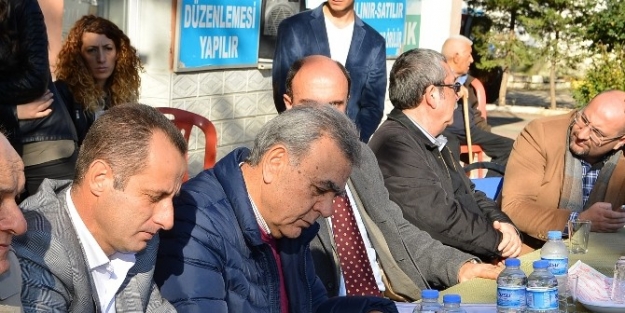 Başkan Aziz Kocaoğlu Yollara Düştü