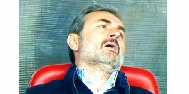 Kocaman'ın  maç anındaki o fotoğrafı olay yarattı