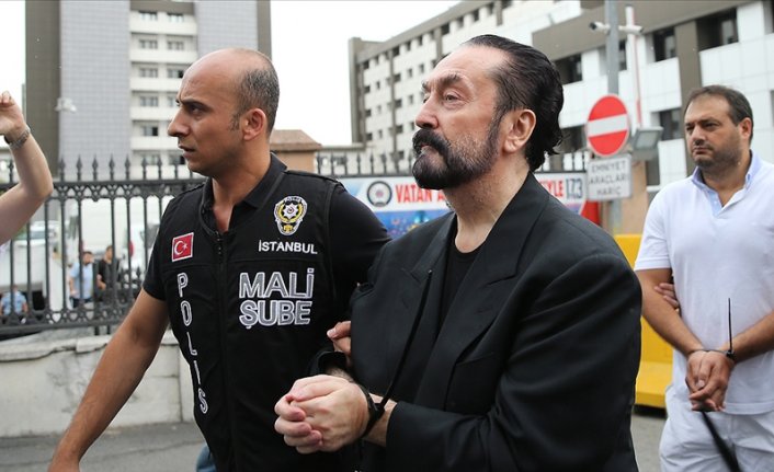 Adnan Oktar'ın avukatı mahkeme salonundan çıkartıldı