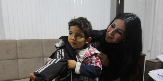 Başkan Soylu’nun Eşinden O Aileye Sürpriz Ziyaret