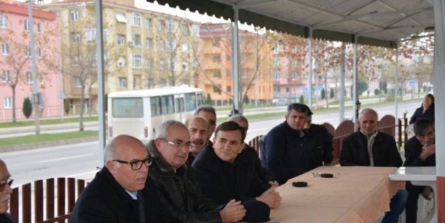 Süleymanpaşa Belediye Başkanı Ekrem Eşkinat 100. Yıl Mahallesi’nde Vatandaşlarla Bir Araya Geldi