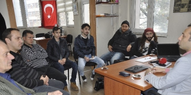 Kgd’nin “bilgi Paylaşımı” Toplantısında Gazeteciliğin Püf Noktaları Anlatıldı