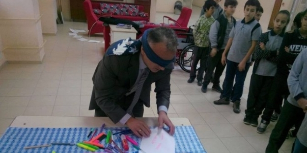 Öğrenciler Engellilerle Empati Kurdu