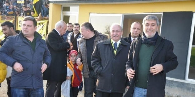 Tekirdağ Büyükşehir Belediye Başkanı Kadir Albayrak’tan Tekirdağspor’a Destek