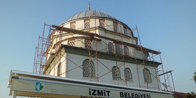 İzmit Belediyesi’nden Köy Camisine Isi Yalıtımı