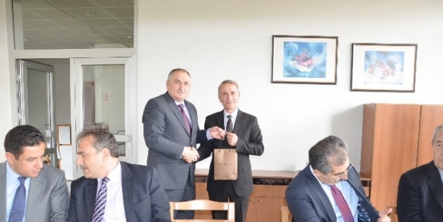 “bir Çocuk Bir Şehir Ve Bolu” Kitabı Tanıtıldı