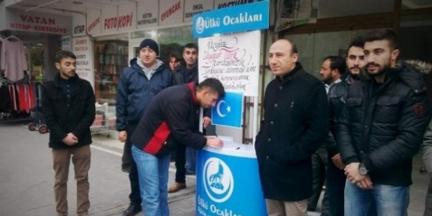 Ülkü Ocaklarından Uygur Türklerinin Türkiye’ye Alınması İçin İmza Kampanyası