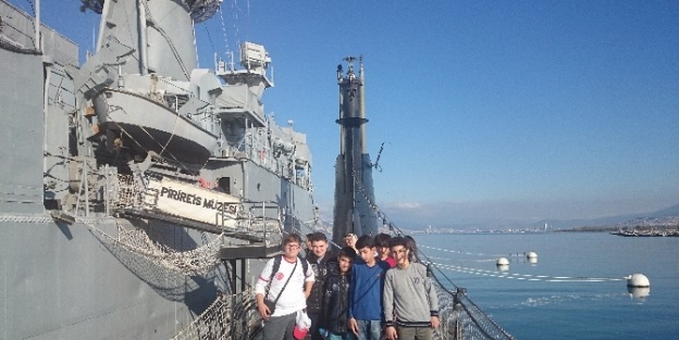 Kula 4 Eylül Ortaokulu’nun Renkli İzmir Turu