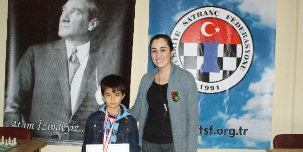 Kilis Küçükler İl Birinciliği Satranç Turnuvası Yapıldı