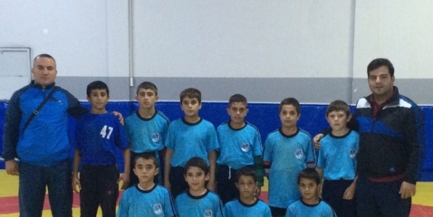 Yunusemre Belediyespor Güreşte Üçüncü Oldu