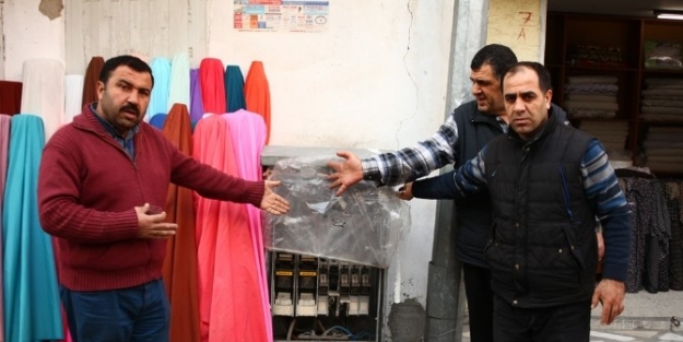 Hırsızlar Elektrik Panolarına Dadandı