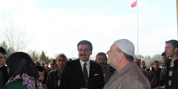 Cihanbeyli’de Umre Yolcuları Uğurlandı