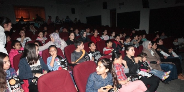 Bornova’da Sinemalı Günler