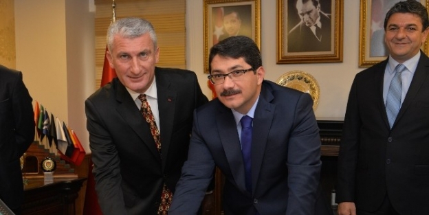 Şehzadeler’de Asansörler Tse’ye Emanet