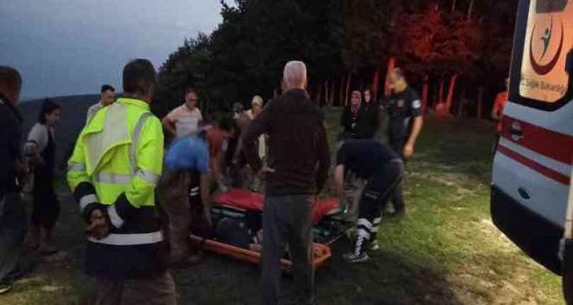 Bursalı macera tutkuları sonları oluyordu! Yamaç paraşütüyle uçuş yapan sporcular ağaca takıldı