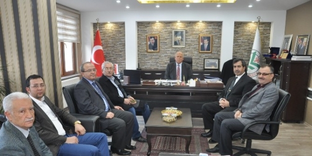 Ysk Üyeleri Dursunbey Belediyesini Ziyaret Etti