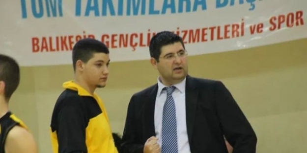 Özel Ayvalık Lisesi Basketbolda Ayvalık Şampiyonu Oldu