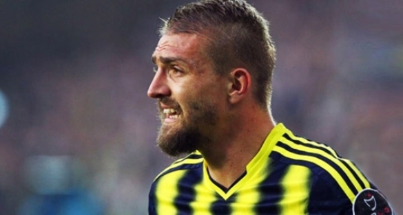 Caner Erkin'in bayılma anı kameralarda