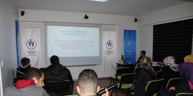 Gençler Zararlı Alışkanlıklara Karşı Bilinçlendiriliyor