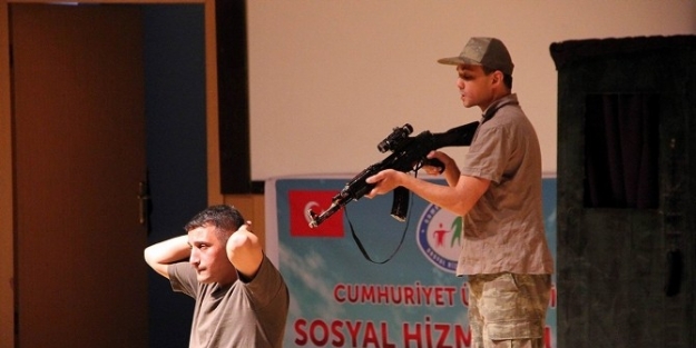 Cü’de ‘sınır’ İsimli Engelsiz Sanat Oyunu Sahnelendi